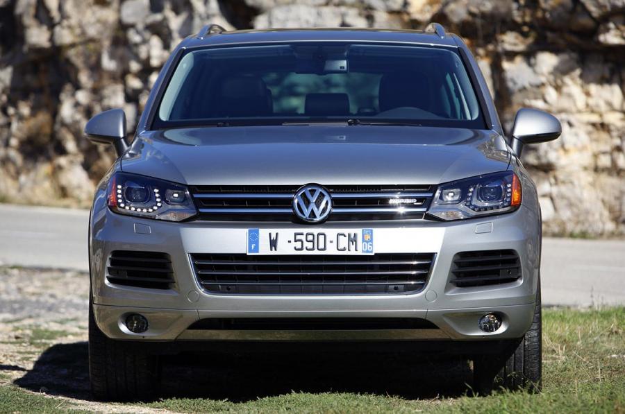  Volkswagen Touareg Hybrid 2011 года  (фото 47 из 49)